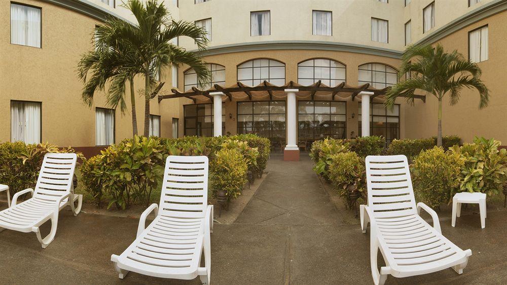 Fiesta Inn Poza Rica Buitenkant foto